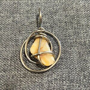 Handmade Yellow Agate Wire Wrapped Pendant Necklace Bohemian Crystal Jewelry